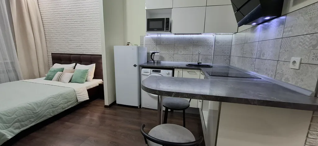 Студия с видом на Ангару