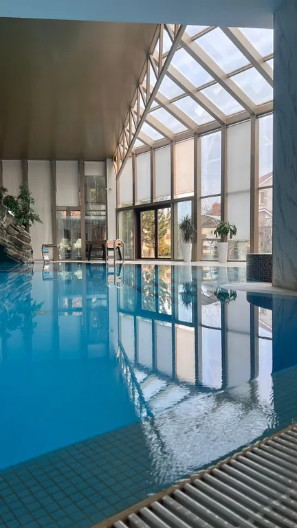 Дом "Донна Роза" на Аксайской -знаменитый дом с олимпийским бассейном