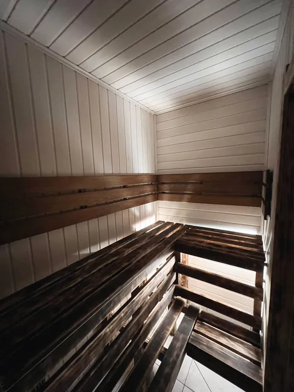 Дом с баней и чаном в городе