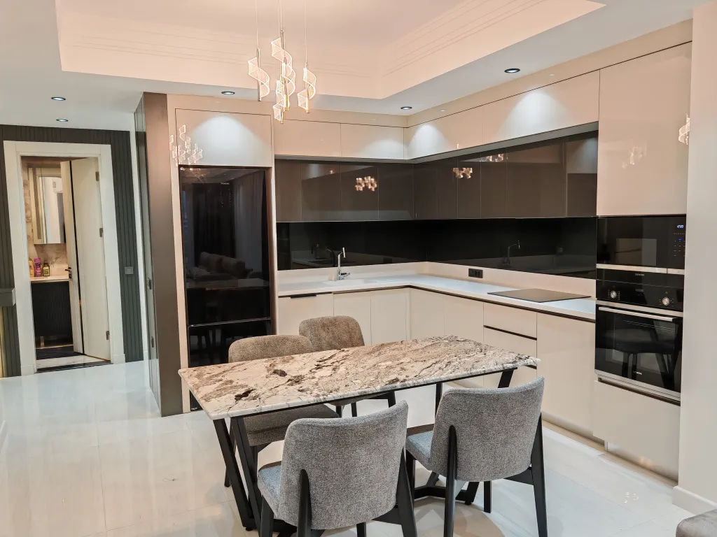 Квартира 1+1 в Azura World c видом на бассейн и аквапарком