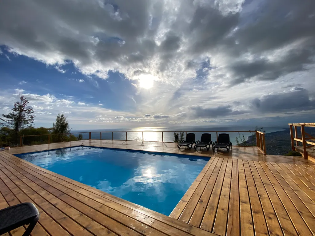 Новый глэмпинг в горах с панорамным видом на олимпийский парк