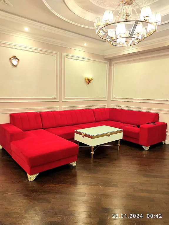 Трехкомнатная квартира в центре