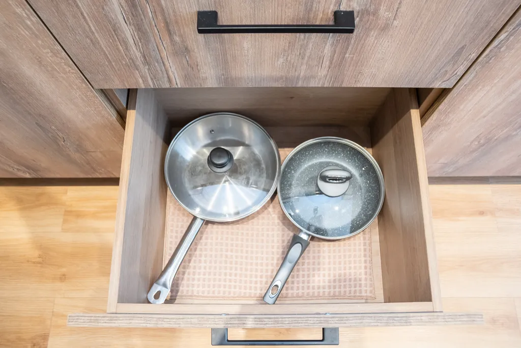 Арт Лайт Сити апартамент Дефо