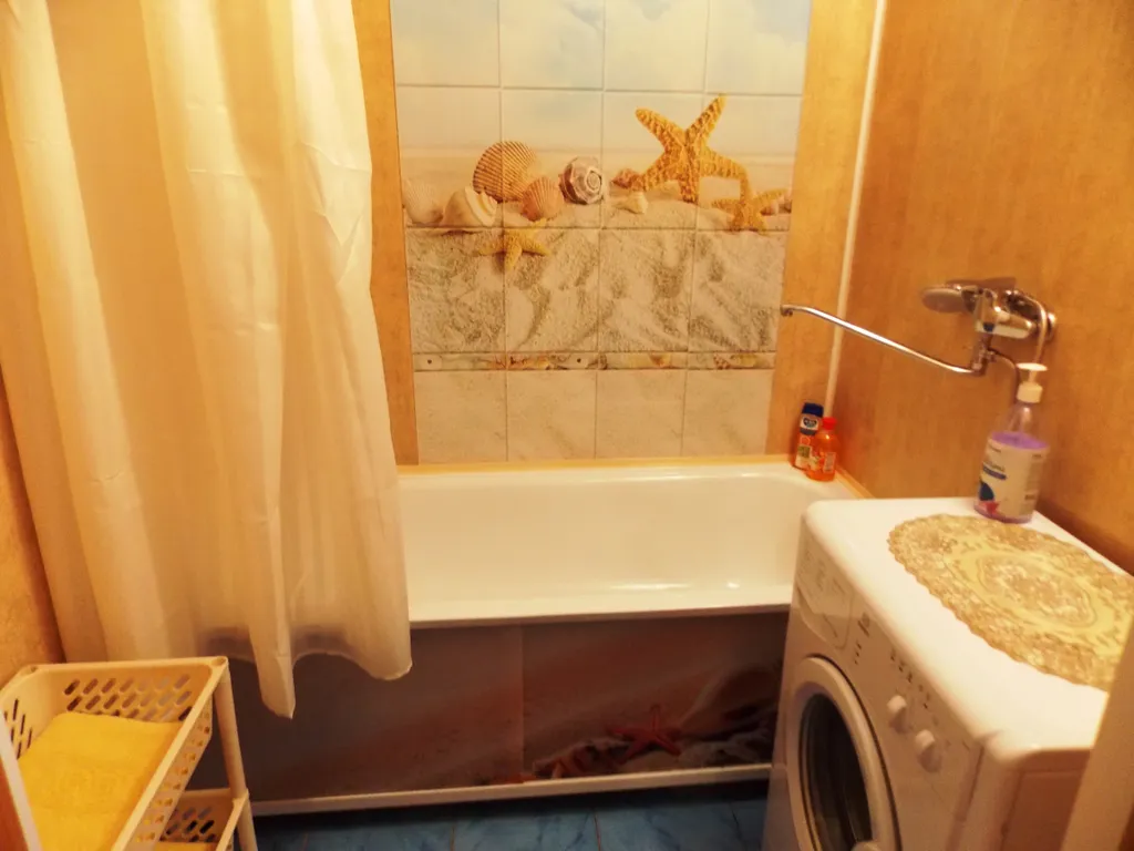 Уютная квартира рядом с ТРК Алмаз