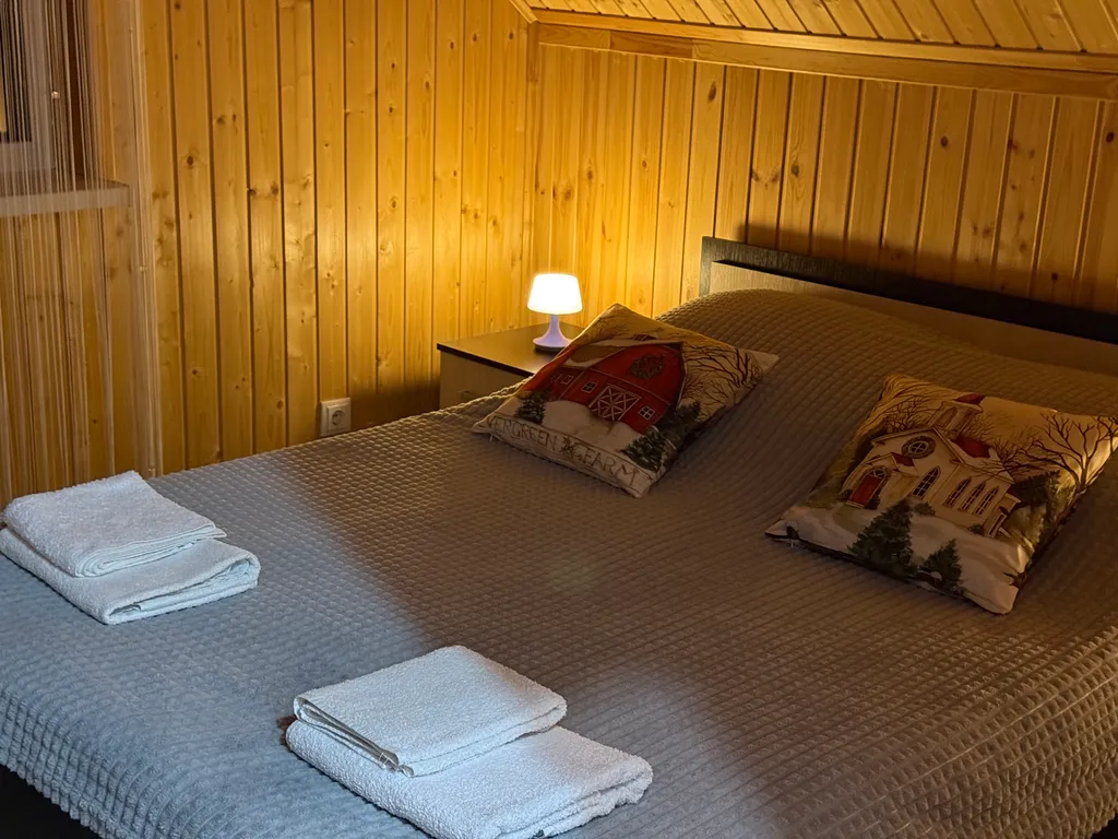 Уютный дом в соснах для семейного отдыха