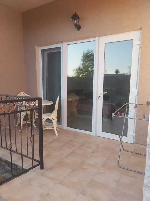 Семейный номер с кухней- гостинной и отдельной спальней