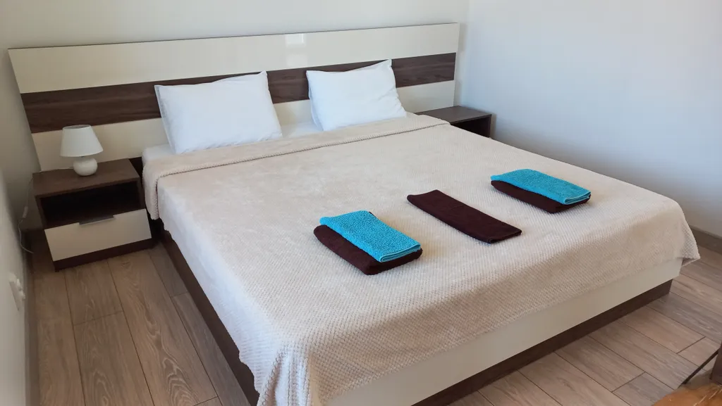 Трёхкомнатная квартира с панорамным видом на море и горы — аренда посуточно в Отрадное