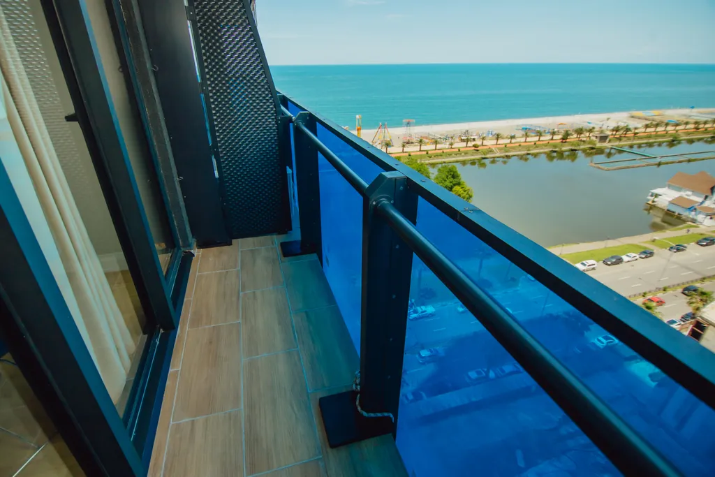 Апартаменты с видом на море, первая линия