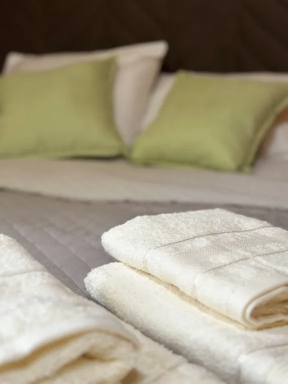 Коттедж Уютный дом с баней — Тельмана