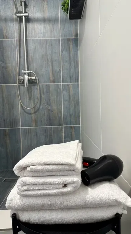 Студия Bayhouse в 200 метрах от метро Б. Момышулы для 2х гостей