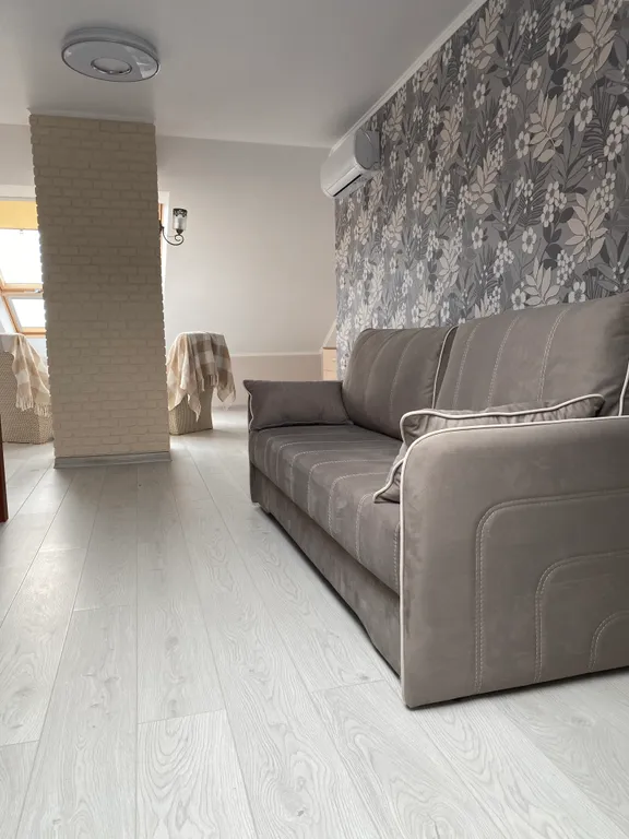 Двухуровневая квартира на первой линии с видом на море