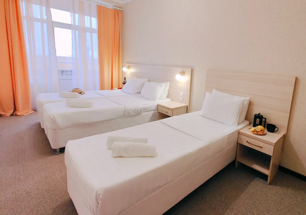 2х комнатный 5ти местный номер с боковым видом на море