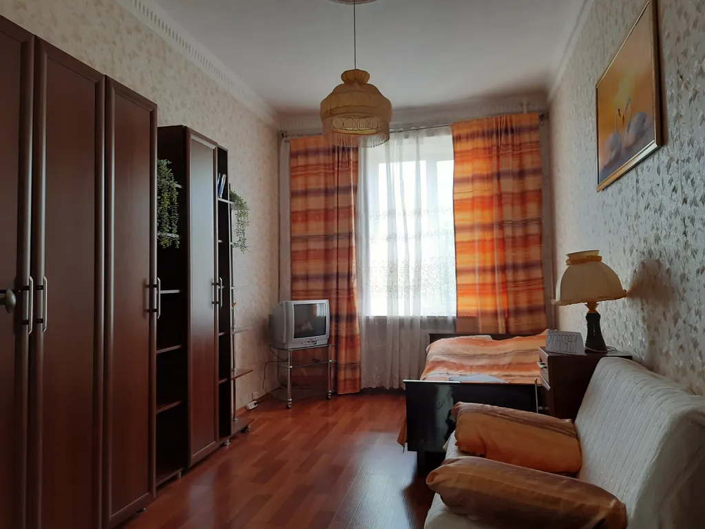 Квартира с видом на городскую набережную