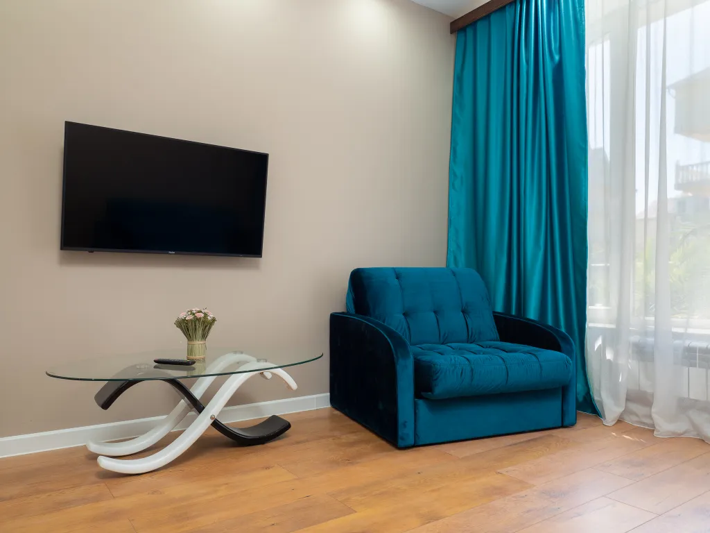 Квартира Квартира Уютная студия у моря с теплым бассейном — Сириус