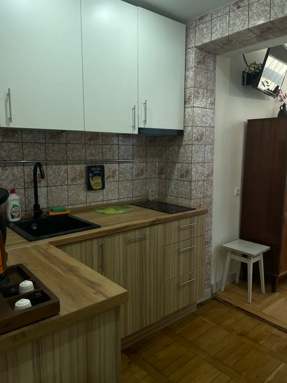 Квартира Классика в сердце города: уютная 2-комнатная квартира у моря — Гагра