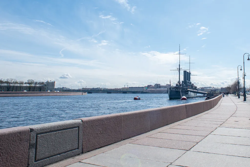 Уютная комната рядом с Петропавловской крепостью