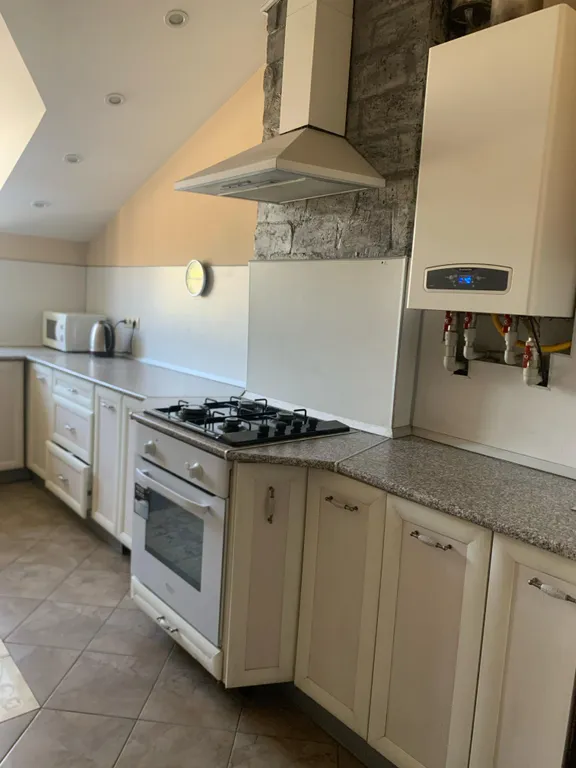 Двухкомнатная квартира с мансардой и парковкой