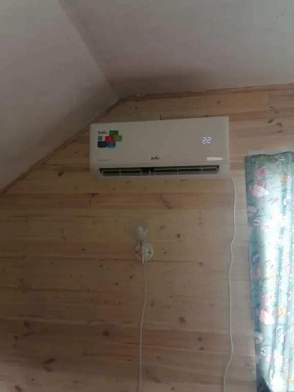 Новый дом  около леса