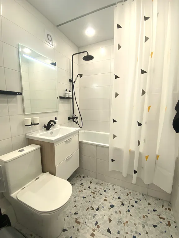 Гостеприимная квартира-студия в центре города в 5 минутах до набережной