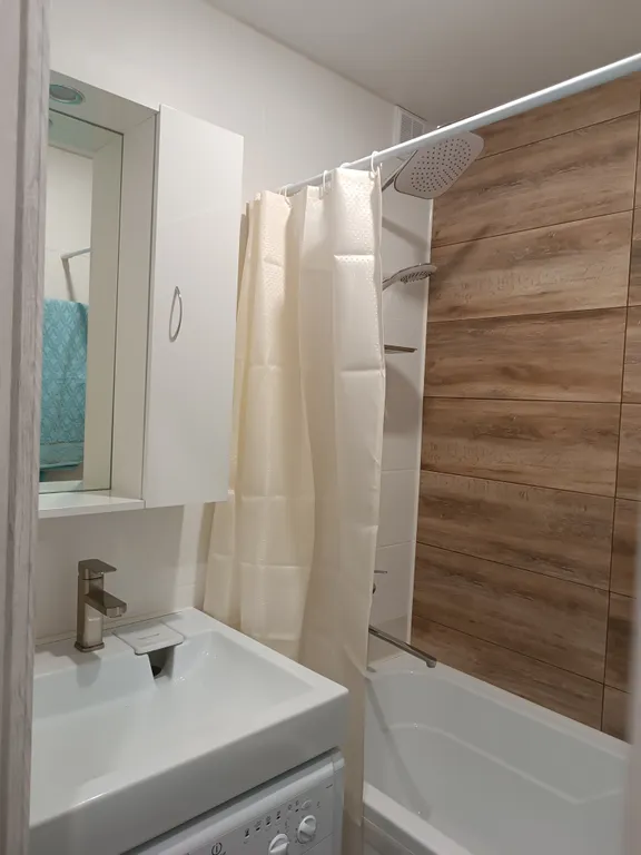 Уютная квартира с абсолютно новым ремонтом и мебелью