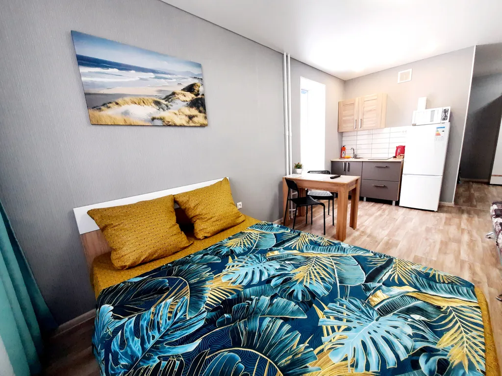 Студия возле гипермаркета Лента