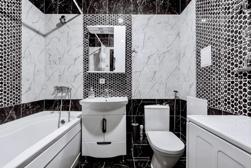 Новая квартира с большой круглой кроватью