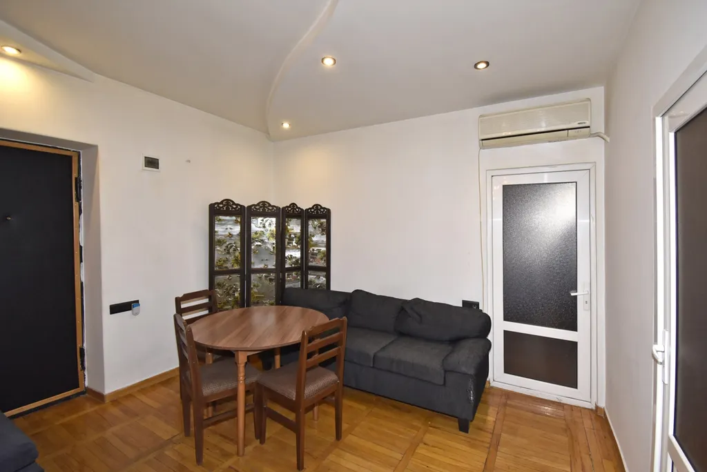 4-комнатная Квартира