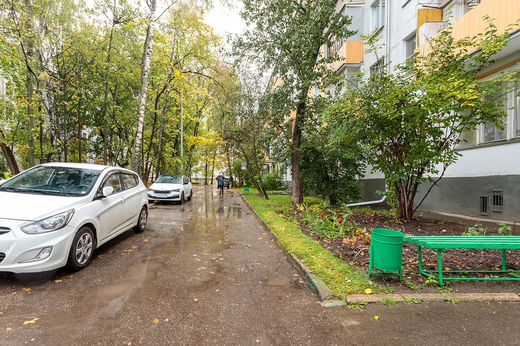 Квартира Чистая квартира эконом-класса в 10 минутах от метро и парка Царицыно — Москва