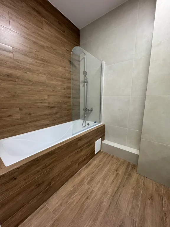 Современная, уютная квартира у парка, с прекрасным видом на море