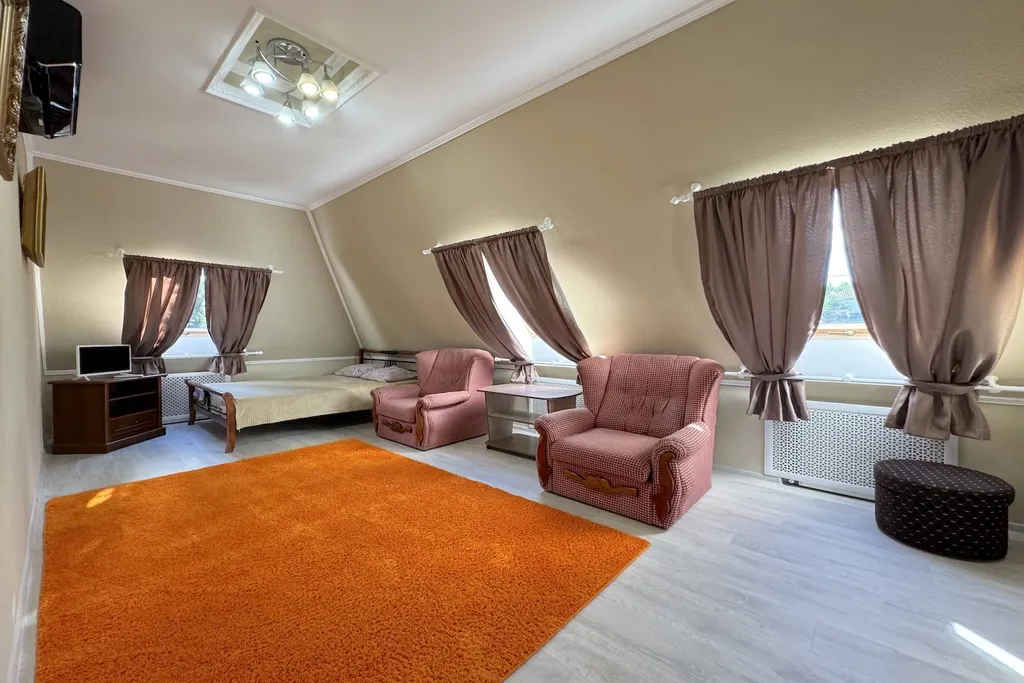 4-комнатный Дом