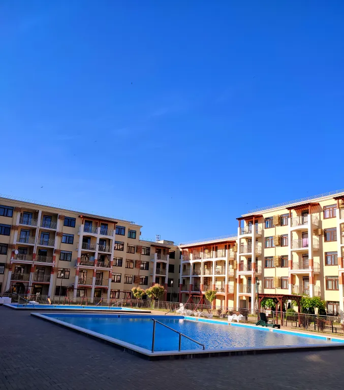 Уютные апартаменты с видом на бассейн