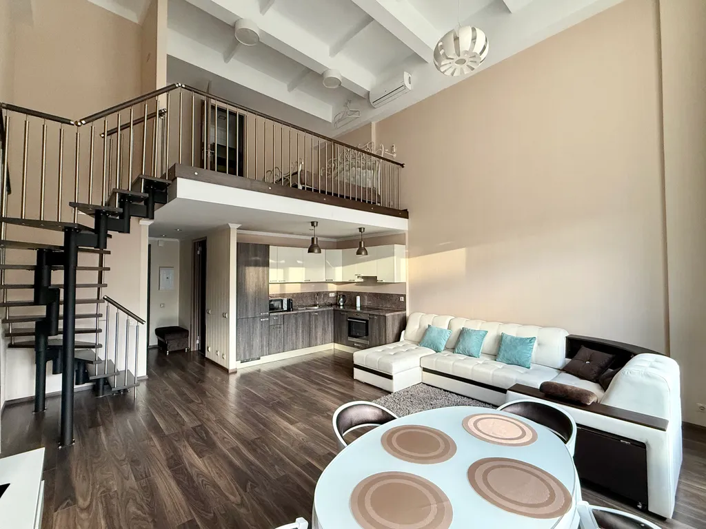 Квартира Квартира Двухуровневый лофт — Москва