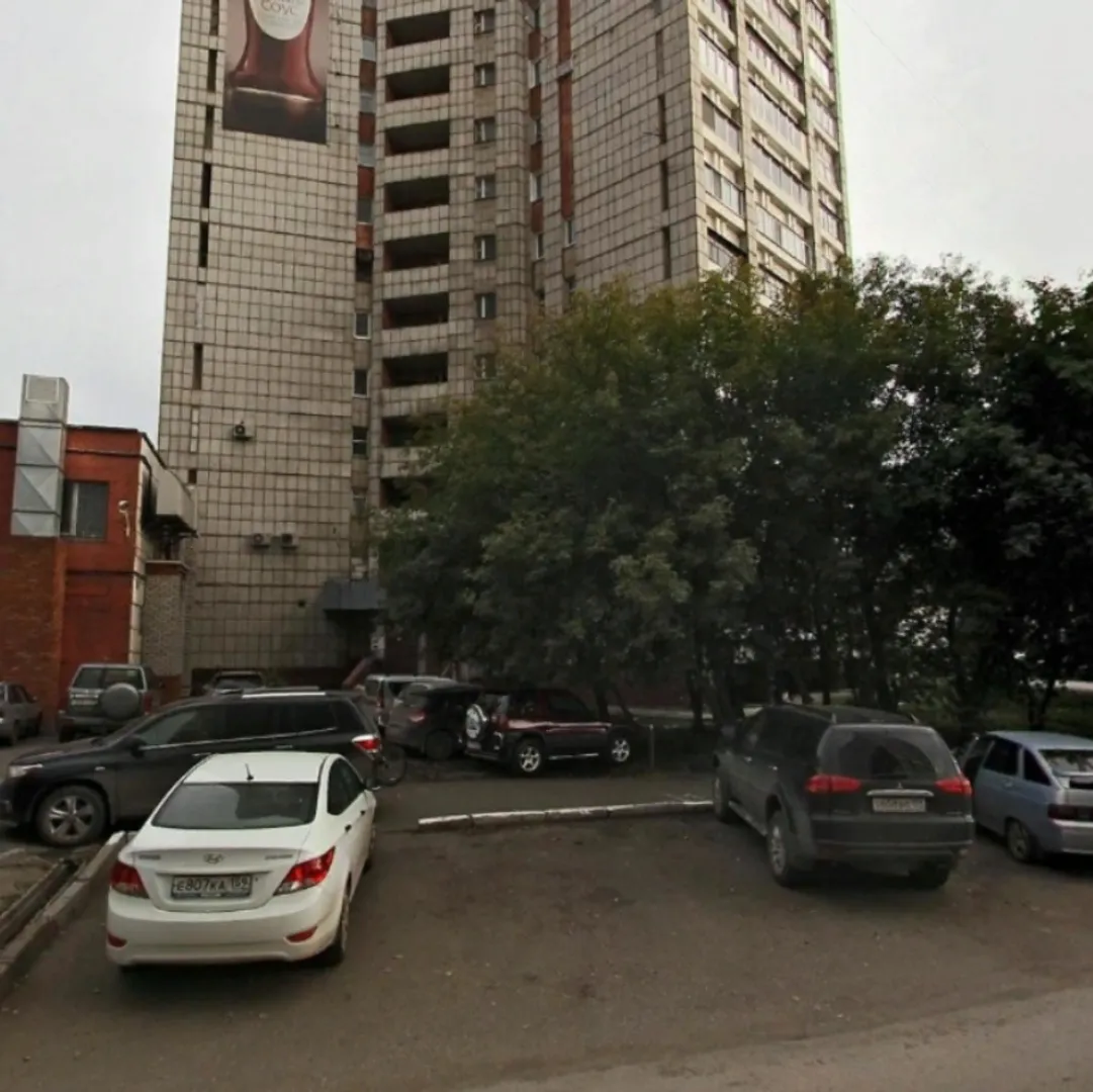 Вход в здание жилого помещения (с ул. Екатерининская)