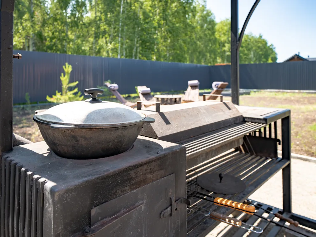 Дом с панорaмными окнaми, баней, чаном и уютной атмосферой