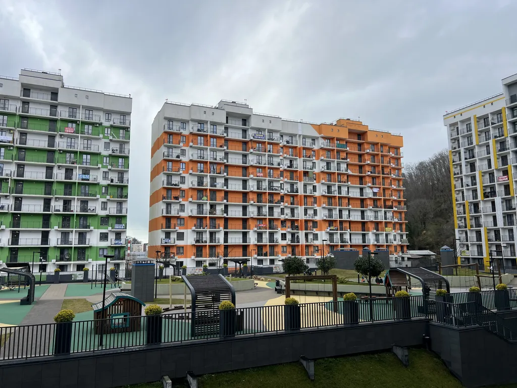 Квартира Квартира Трёхместная студия с балконом — Сочи