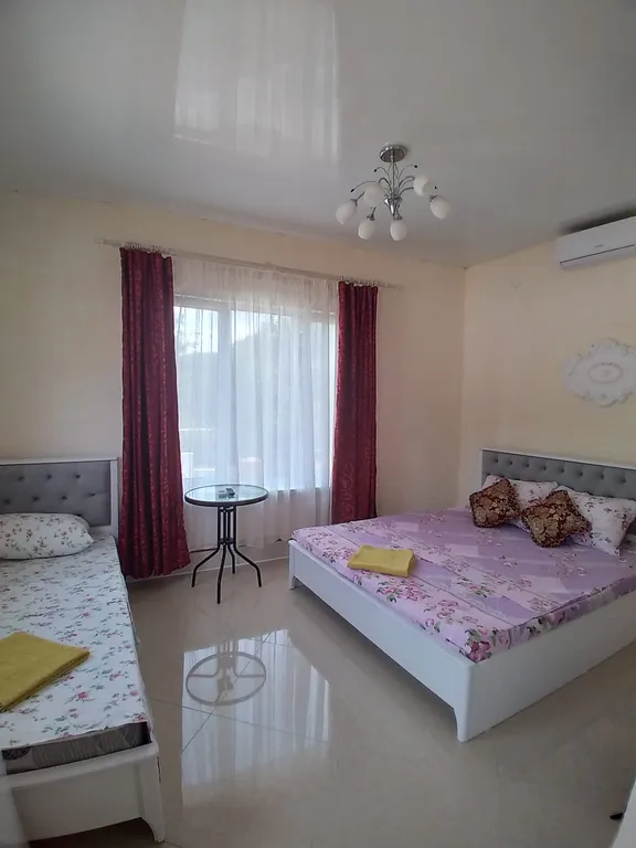 Квартира Трёхместный комфорт — аренда посуточно в Новомихайловский