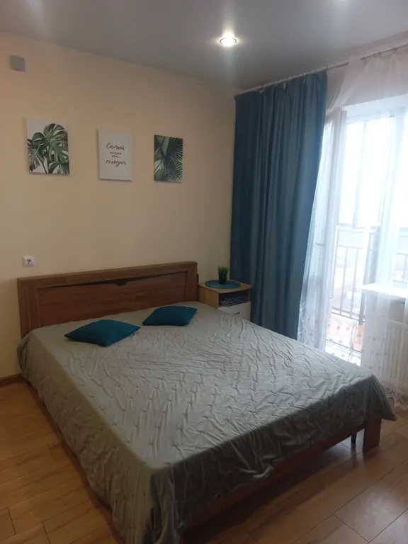 Квартира Уютная студия рядом с аэропортом Толмочево — аренда посуточно в Обь