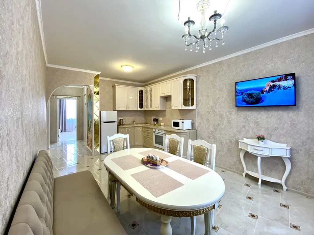 Просторная дизайнерская квартира