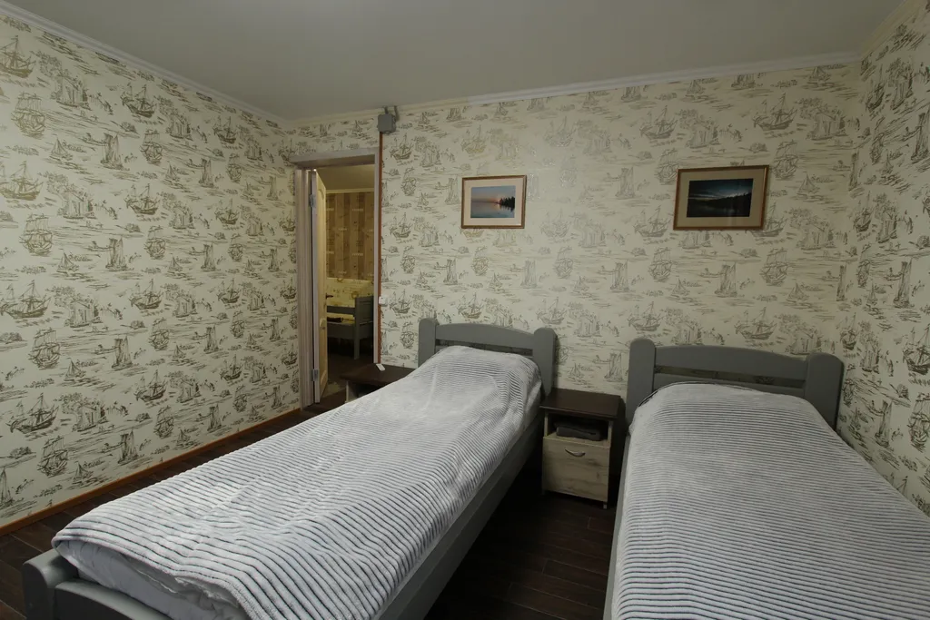 Гостевой уютный дом Соль Севера с баней на берегу залива Ура