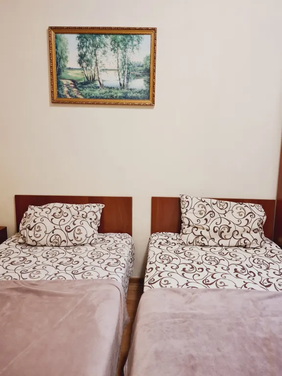 Двухместный стандарт с двуспальной и с двумя односпальными кроватями