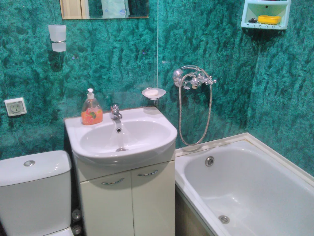 Уютная квартира в центре поселка — аренда посуточно в Шексна