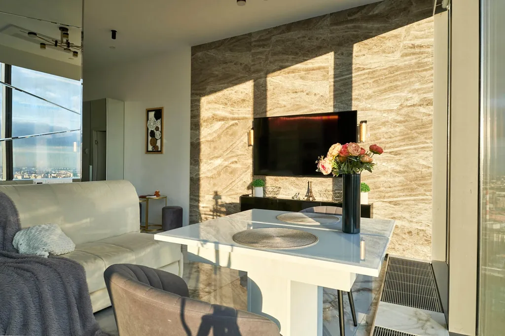 Sky City Moscow 80 этаж Выше облаков, очень ценный и редкий вид