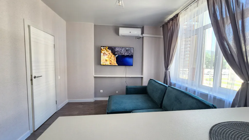 Шикарная двушка с двумя балконами