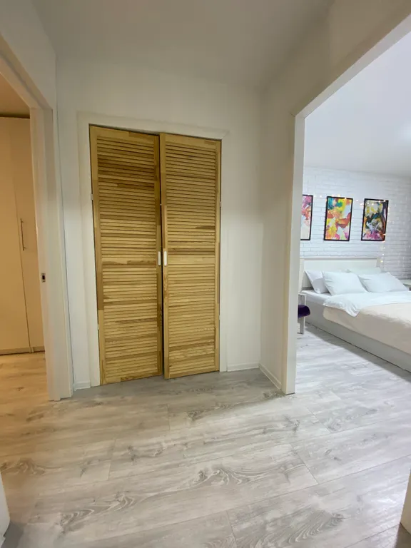 Уютная квартира в центре города, у фонтана рынок 6 км