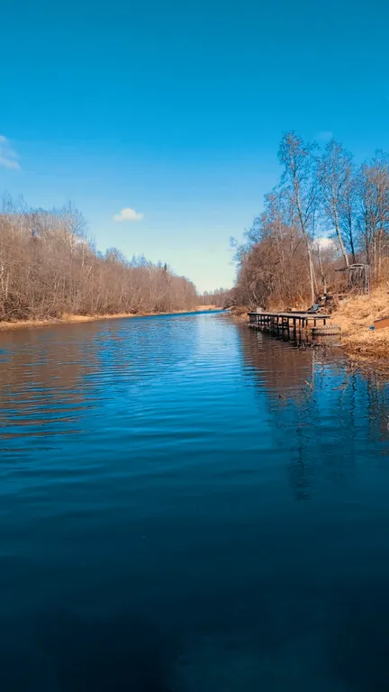 Коттедж Треугольный коттедж на берегу реки Лава — Ручьи