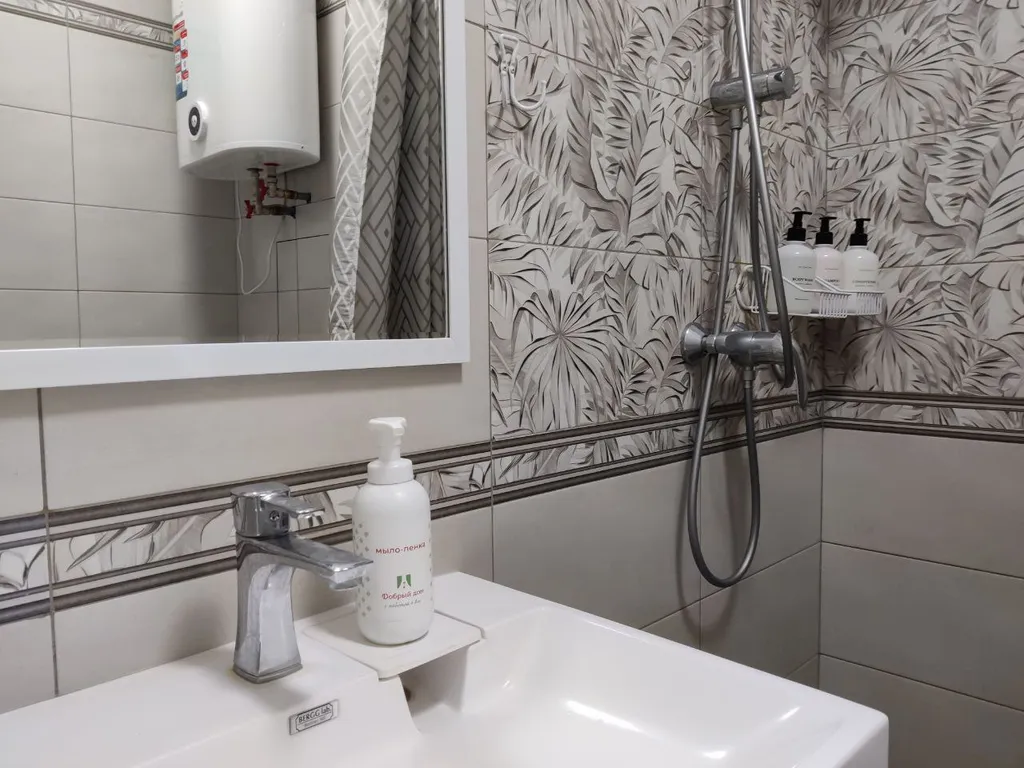 Красивая квартира-студия недалеко от ТРЦ Аура