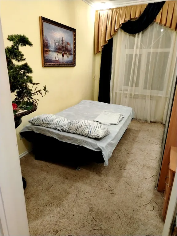 Дом для праздников возле парка Галицкого с сауной и бассейном