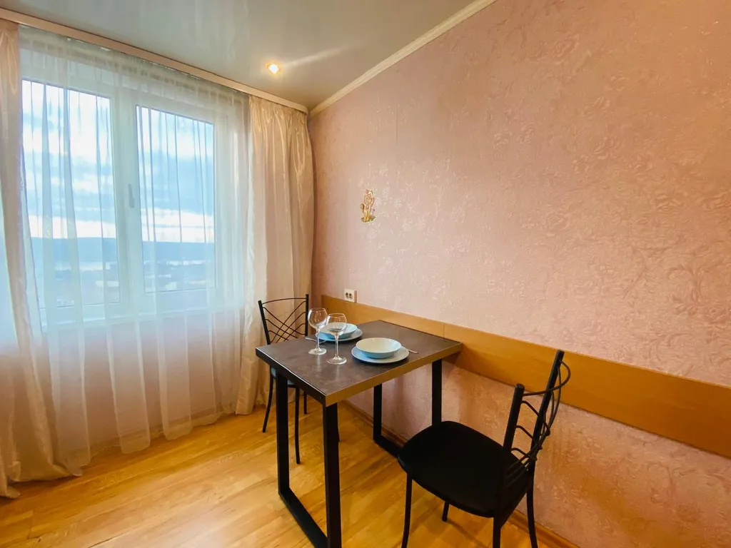 1-комнатная квартира с красивым видом на горы и залив