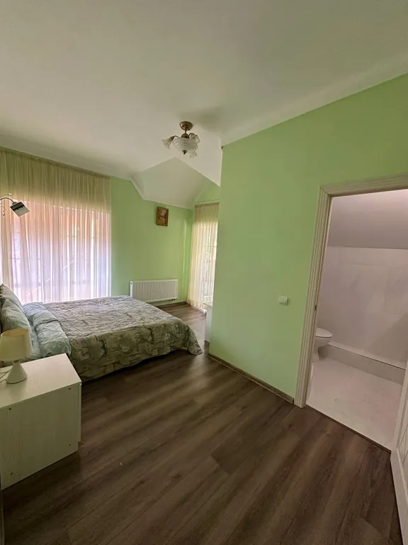 Уютный дом в березовой роще, на первой линии у моря