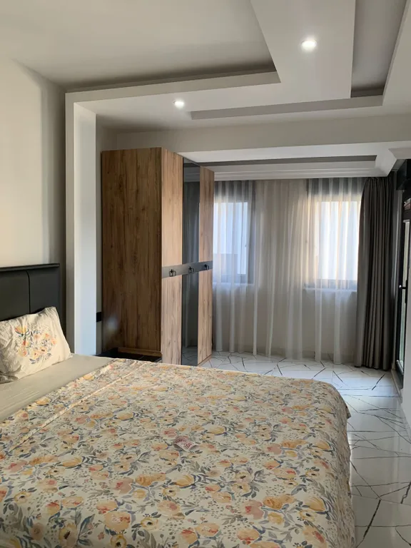 Просторная квартира в центре Алании у моря